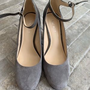 New Nine West- Gray heels with ankle strap- size 8